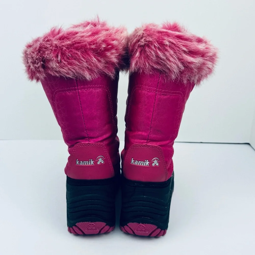 Kamik Kids Snowgypsy Girls snow Boots Size 2. Fleece liner, faux fur collar.